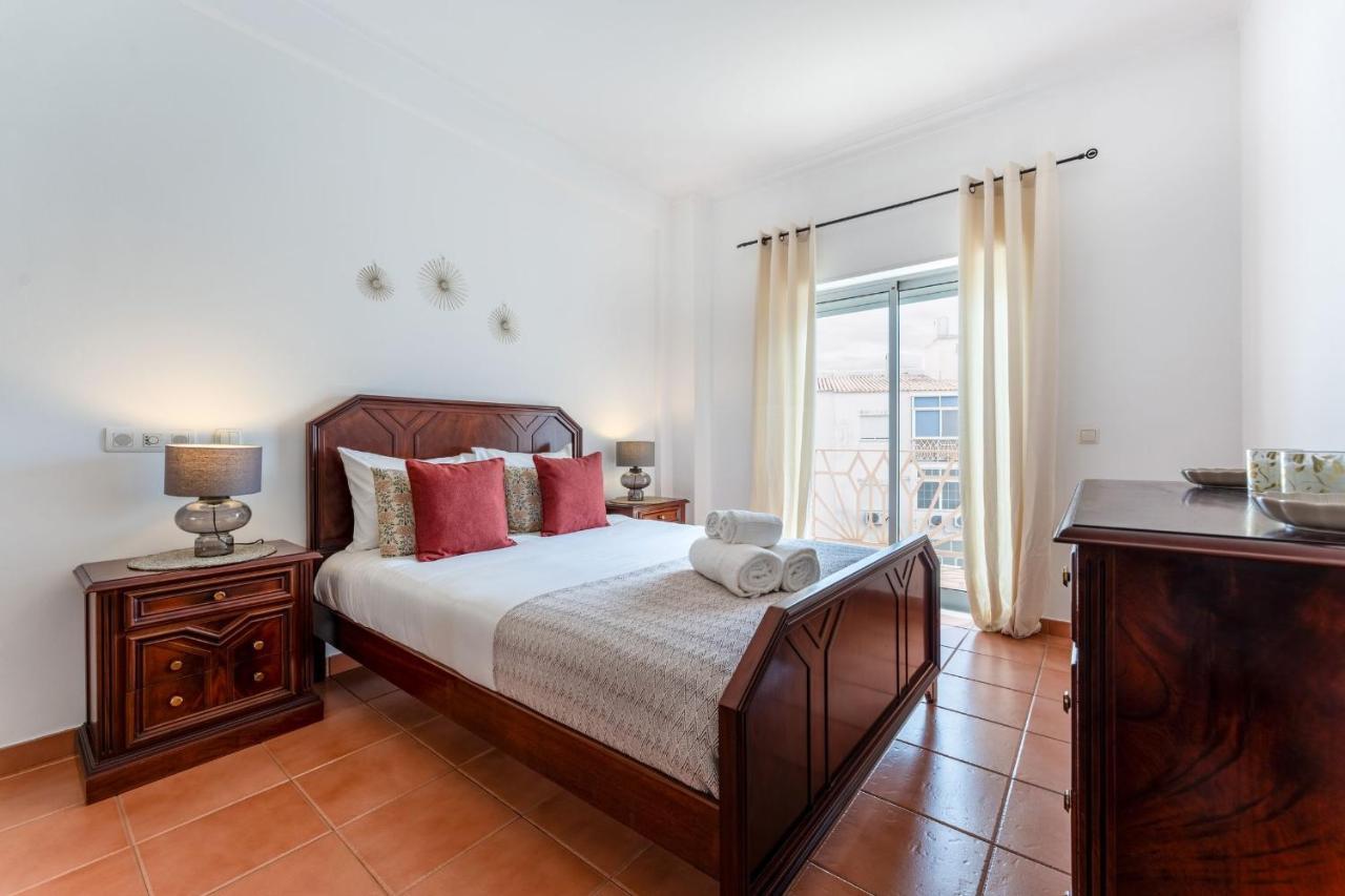 Peaceful 1 Bdr Apartment W/ Balcony By Lovelystay Almancil Kültér fotó