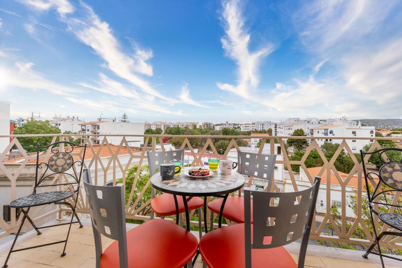 Peaceful 1 Bdr Apartment W/ Balcony By Lovelystay Almancil Kültér fotó